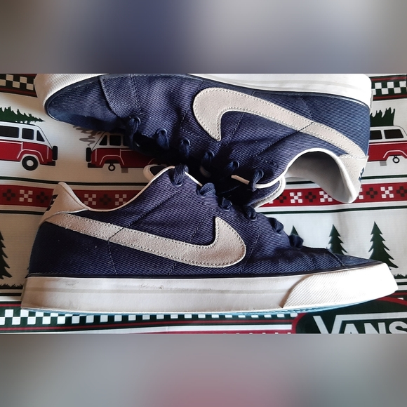 Nike Court Legacy Canvas Shoes - Picture 6 of 14